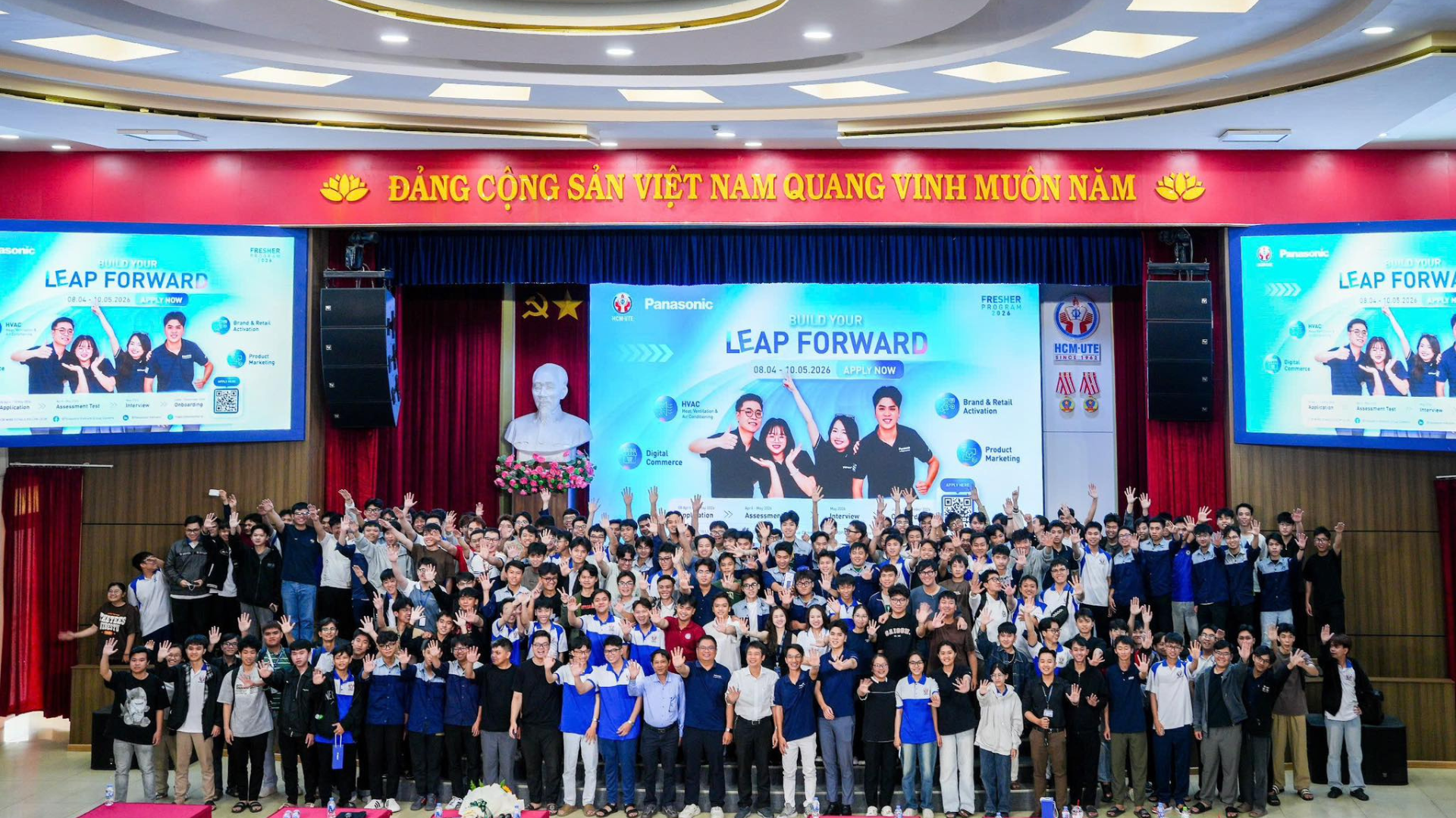 Tổ Chức Sự Kiện Tuyển Dụng